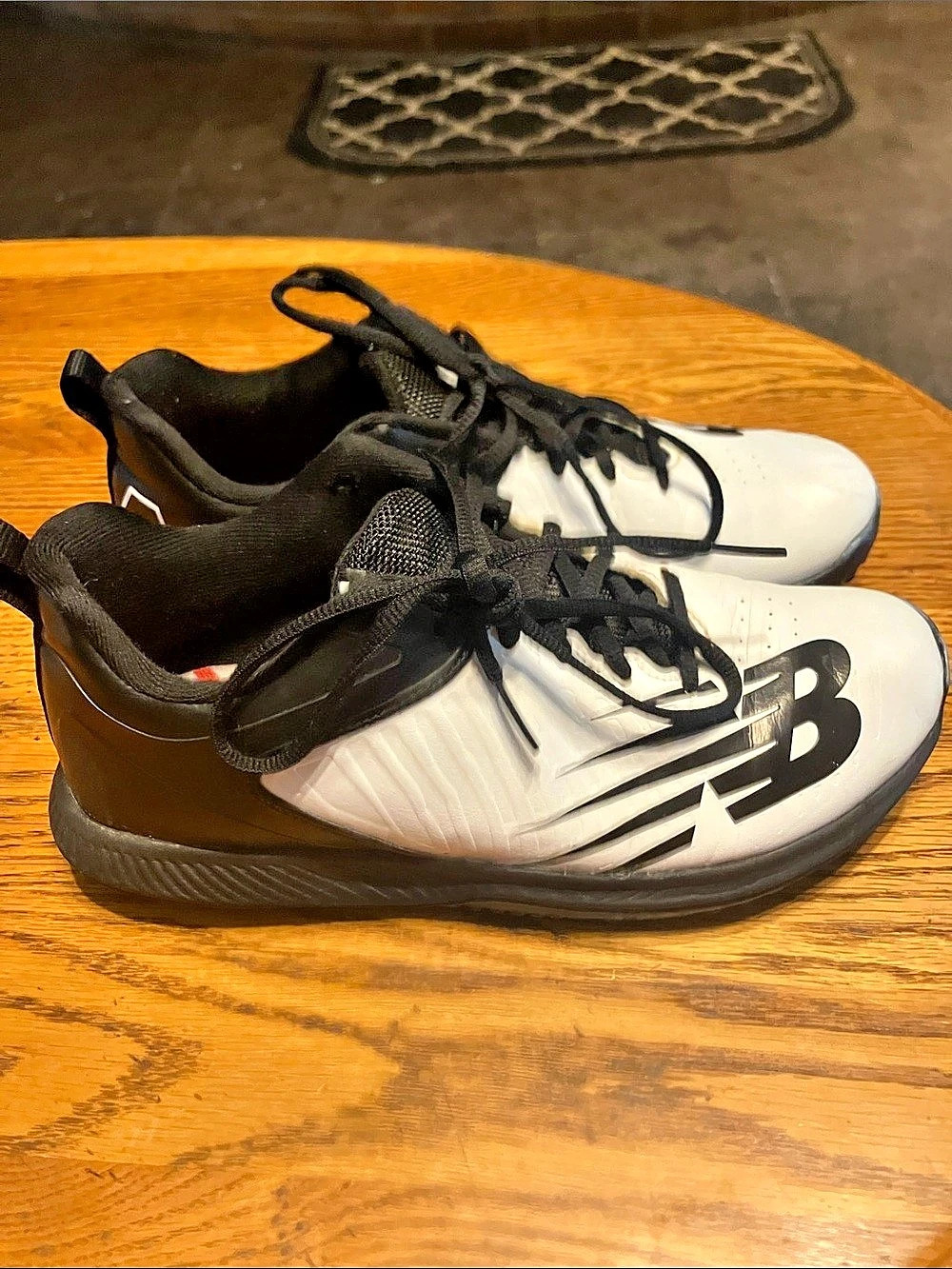 New Balance White & Black Athletic Shoes